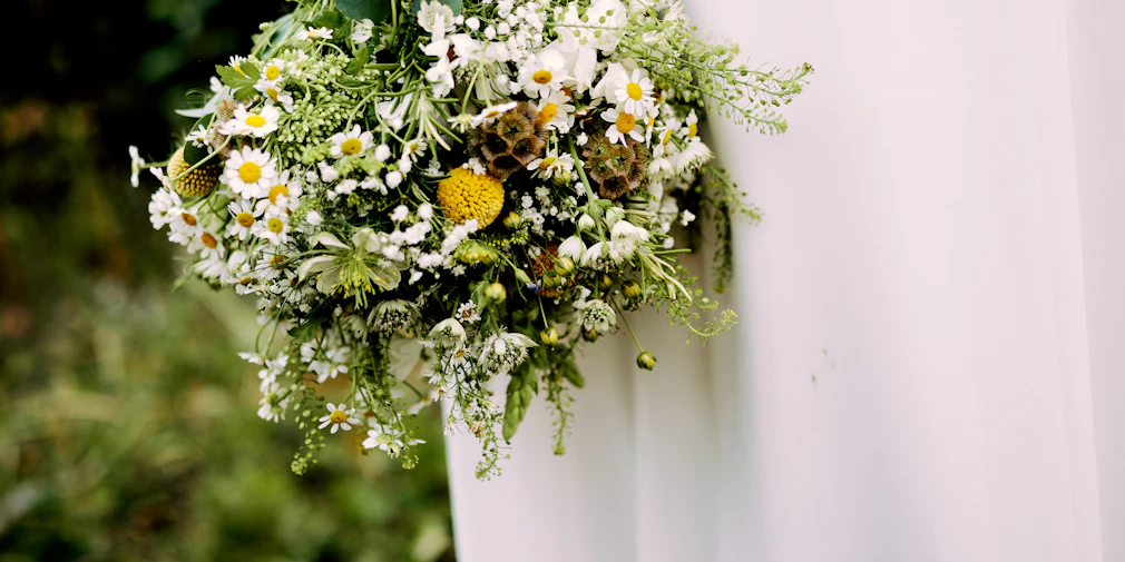 Welke Materialen Heb Je Nodig Voor Bloemschikken?